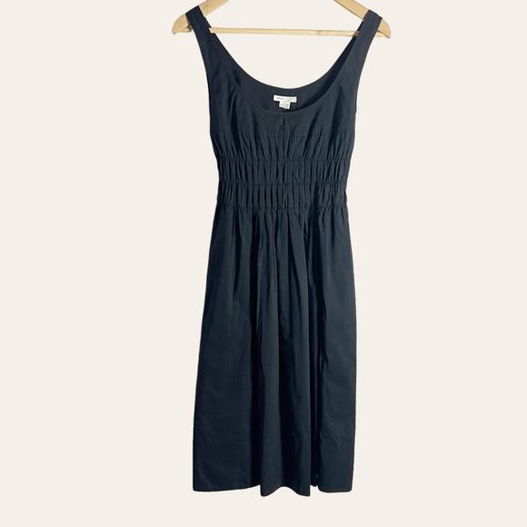 Vince Black Poplin Sleeveless Scoop Neck Smocked Waist Midi Dress Size 8 - Picture 1 of 9